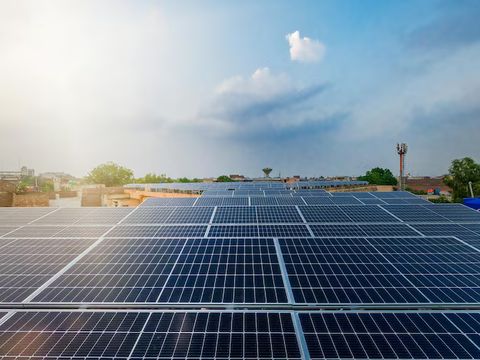 The Advantages Of Solar Panels: Reasons They Represent A Valuable Investment