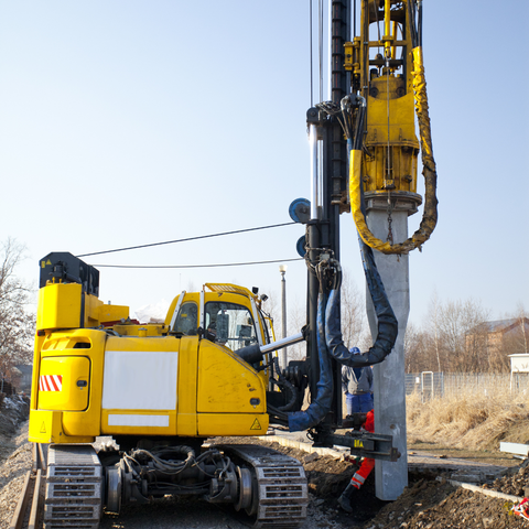 シートパイル打設機から杭打ち補修まで：完全ガイド
